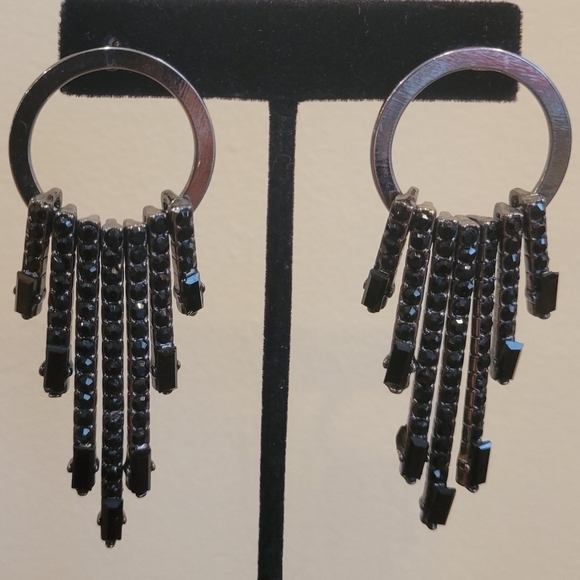 Large Black Jet Earring. Statement Jewelry. Fashion Jewelry. - Picture 2 of 4